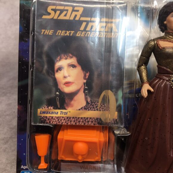 STAR TREK The Next Generation Lwaxana Troi 7th Season Collector Playmates Figure - Picture 5 of 12